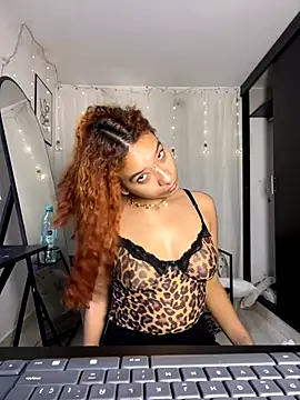 Snapshot of rubi_star chatting on October 13, 2025, 8:09 pm rubi star online show from October 13, 2025, 8:09 pm