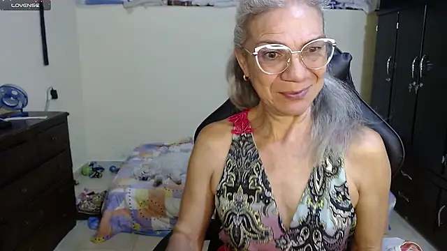 Snapshot of Giorgia_xue53 chatting on February 1, 2025, 4:14 am Giorgia xue53 online show from February 1, 2025, 4:14 am