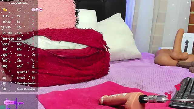 Hanna horny  online show from February 28, 2025, 11:34 pm