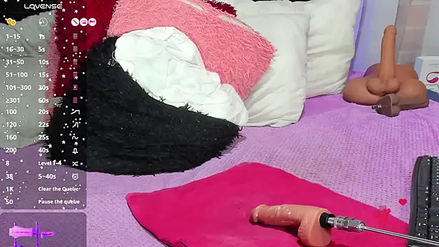 Hanna horny  online show from March 10, 2025, 11:49 pm