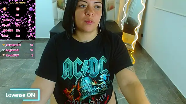 martinna tay online show from January 8, 2025, 9:21 am