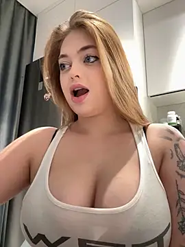 DanySteysi online show from February 7, 2026, 4:05 am