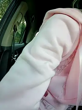 Snapshot of Timide_girl2 chatting on March 10, 2025, 4:03 pm Timide girl2 online show from March 10, 2025, 4:03 pm