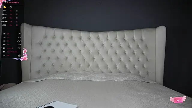nichole bree  online show from March 6, 2025, 11:36 am