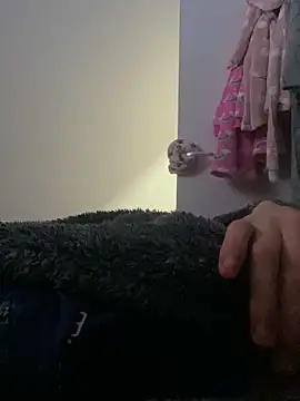 bigcockuk9900 online show from September 18, 2025, 7:27 pm
