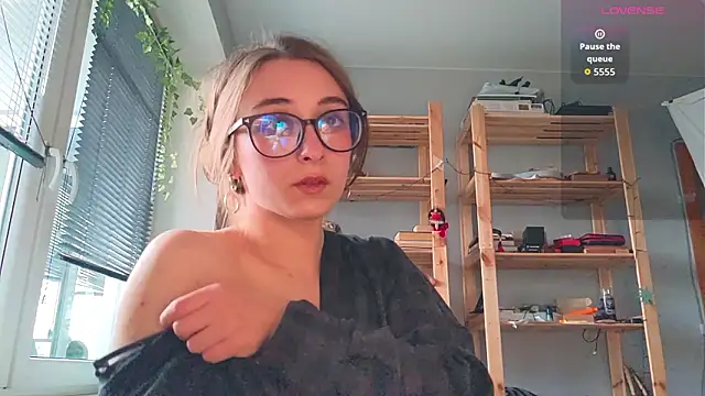 monlight  dana online show from March 26, 2026, 3:39 pm