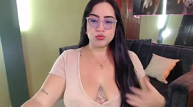 Snapshot of Sofiia_davis23 chatting on February 21, 2025, 1:44 pm Sofiia davis23 online show from February 21, 2025, 1:44 pm