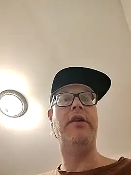 Snapshot of DARemo42O chatting on January 6, 2025, 12:46 pm DARemo42O online show from January 6, 2025, 12:46 pm