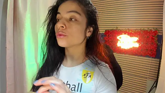 rosse 2504 online show from December 3, 2025, 1:31 pm