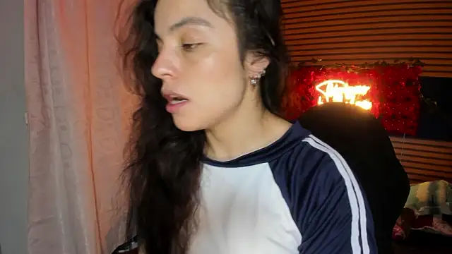 rosse 2504 online show from February 17, 2026, 1:18 pm