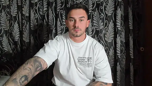 Jonmusclemaster online show from December 29, 2024, 8:15 pm