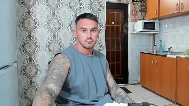 Snapshot of Jonmusclemaster chatting on July 24, 2026, 8:29 pm Jonmusclemaster online show from July 24, 2026, 8:29 pm