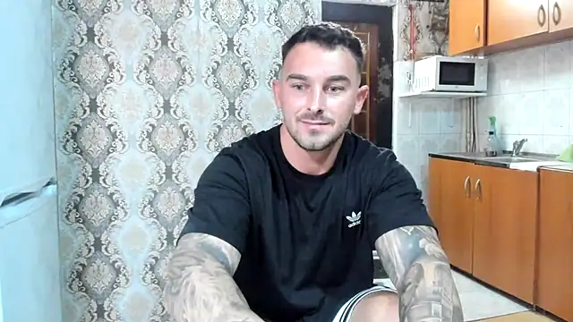 Snapshot of Jonmusclemaster chatting on July 30, 2026, 9:03 pm Jonmusclemaster online show from July 30, 2026, 9:03 pm