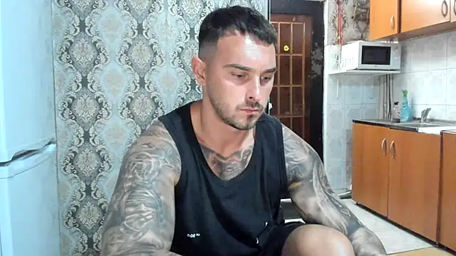 Snapshot of Jonmusclemaster chatting on August 1, 2026, 7:57 pm Jonmusclemaster online show from August 1, 2026, 7:57 pm