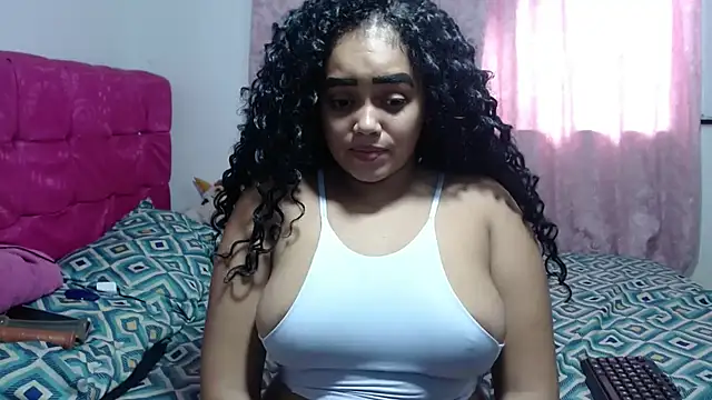 kiara milf  online show from October 28, 2025, 8:55 pm