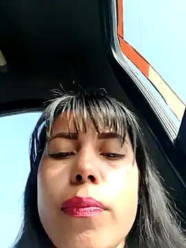  andrea30 online show from March 3, 2025, 1:20 pm