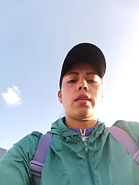  andrea30 online show from November 8, 2025, 11:32 am