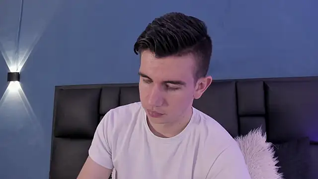 Snapshot of MikaelSlow chatting on September 25, 2025, 4:16 am MikaelSlow online show from September 25, 2025, 4:16 am