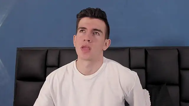 Snapshot of MikaelSlow chatting on September 28, 2025, 10:48 pm MikaelSlow online show from September 28, 2025, 10:48 pm