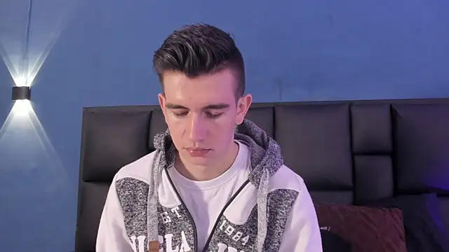 Snapshot of MikaelSlow chatting on October 9, 2025, 3:48 am MikaelSlow online show from October 9, 2025, 3:48 am