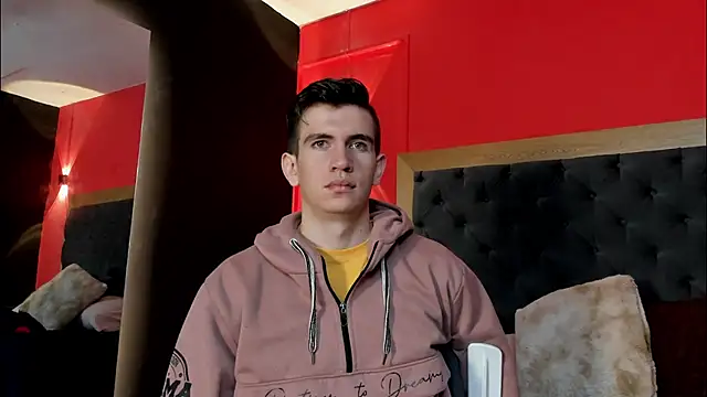 Snapshot of MikaelSlow chatting on November 3, 2025, 8:32 pm MikaelSlow online show from November 3, 2025, 8:32 pm