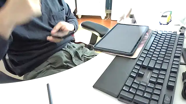 big-pig online show from November 16, 2025, 1:11 am