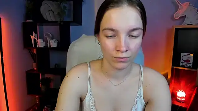 kenzie x online show from March 12, 2025, 11:53 am