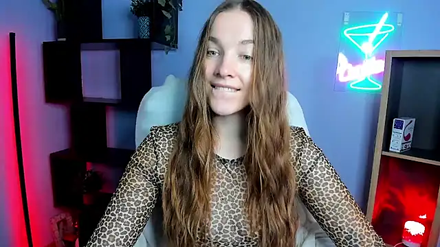 kenzie x online show from November 20, 2025, 7:41 am