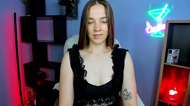 kenzie x online show from November 27, 2025, 7:32 am