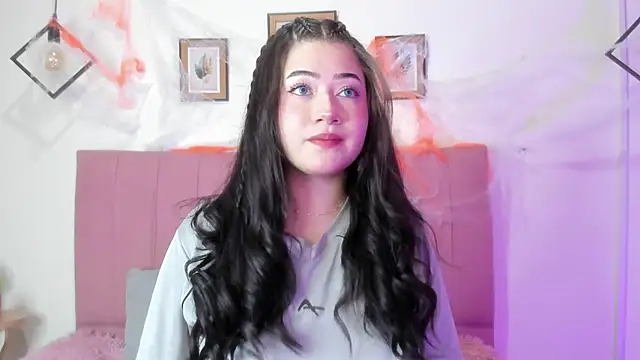 GENNESIS LOVE online show from October 28, 2025, 3:10 am