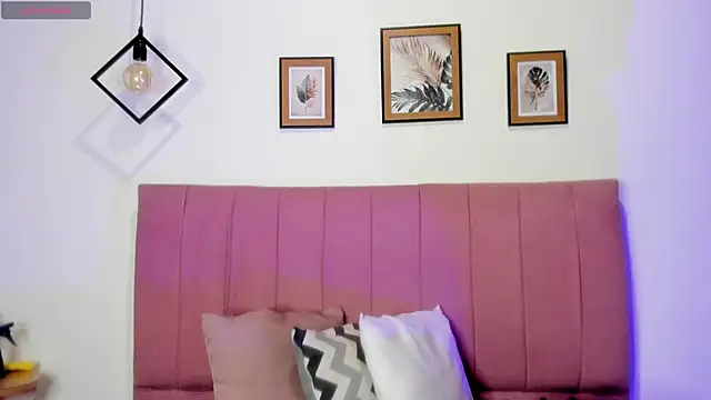 GENNESIS LOVE online show from November 11, 2025, 3:06 am