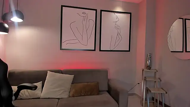 DonnaStonne online show from February 5, 2025, 1:47 am