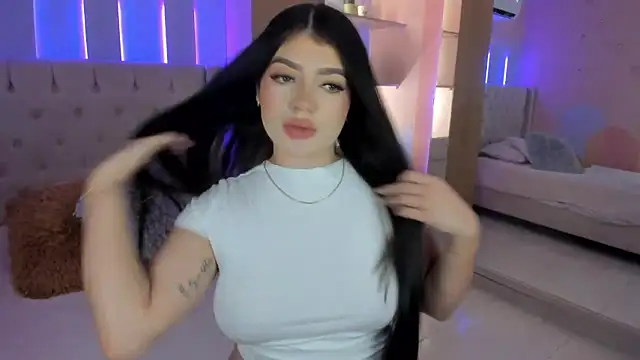 Mariana Baez online show from October 1, 2025, 8:26 pm