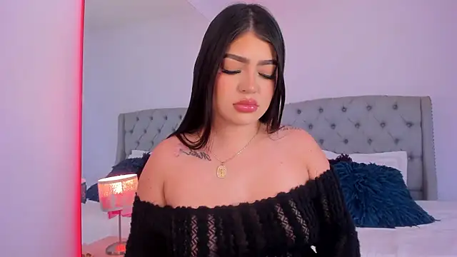 Mariana Baez online show from November 6, 2025, 8:32 pm