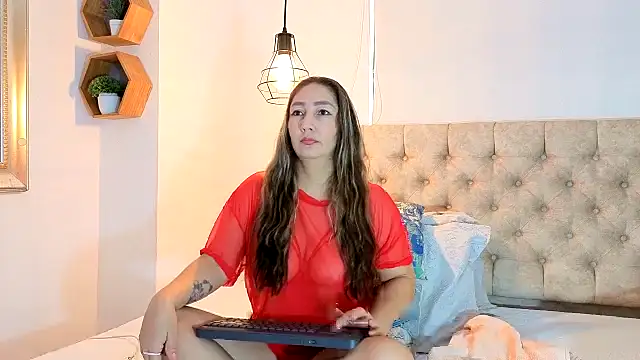 Anya Texas online show from October 15, 2025, 7:58 pm