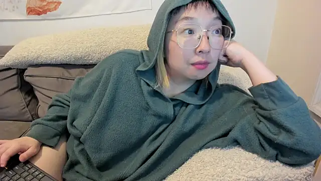 luxgray online show from March 5, 2025, 3:08 am