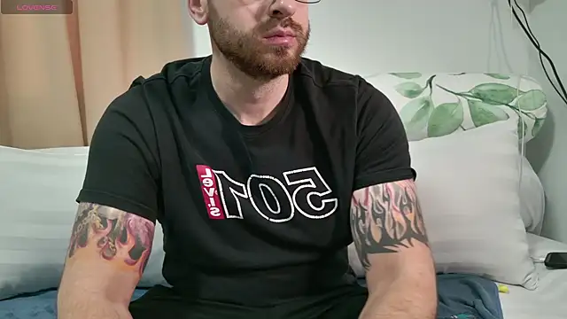 JayXCee Official online show from February 13, 2026, 2:40 am