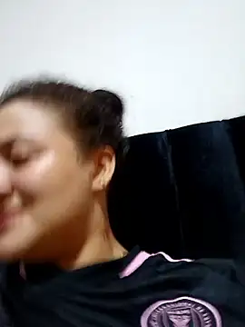 Liancy online show from October 15, 2025, 1:17 am