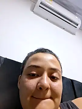 Liancy online show from October 29, 2025, 11:50 pm