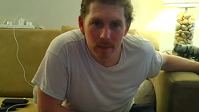 Snapshot of Rock_Pierce chatting on June 21, 2026, 7:49 pm Rock Pierce online show from June 21, 2026, 7:49 pm