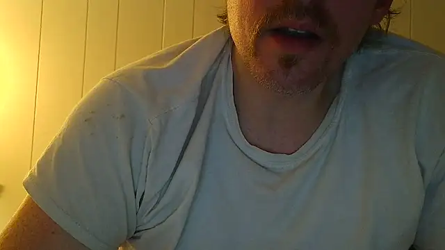 Snapshot of Rock_Pierce chatting on July 1, 2026, 4:18 pm Rock Pierce online show from July 1, 2026, 4:18 pm