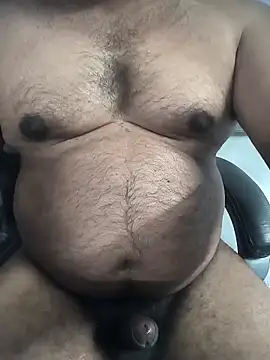 jasenjohn19 online show from February 11, 2026, 4:56 pm