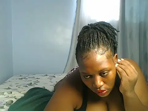 sandra sauvage online show from November 24, 2025, 4:56 am