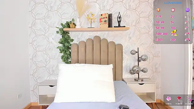 Roma  love online show from September 23, 2025, 11:57 am