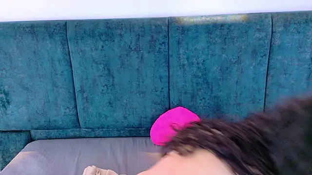 AgathaLynx online show from February 12, 2026, 10:43 am