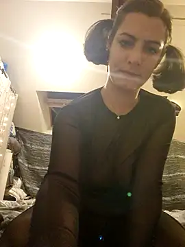 LoLa-69-X online show from November 10, 2025, 10:53 pm