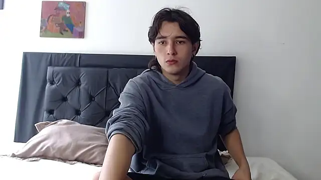 Snapshot of alex_connorr chatting on March 6, 2025, 3:24 pm alex connorr online show from March 6, 2025, 3:24 pm