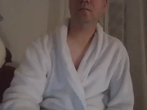 fikoivos online show from October 15, 2025, 9:37 pm