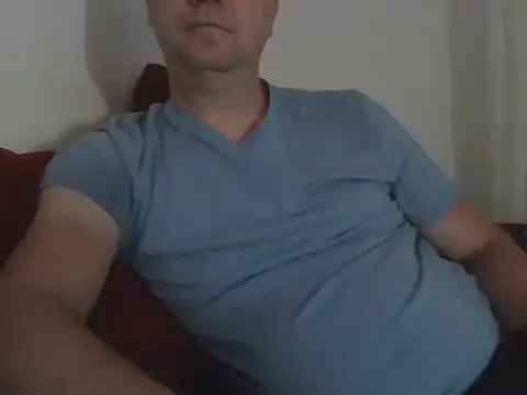 Snapshot of fikoivos chatting on July 31, 2026, 9:03 pm fikoivos online show from July 31, 2026, 9:03 pm