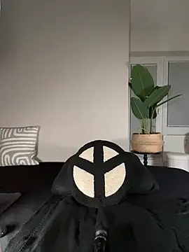 Snapshot of Lena_Blom chatting on March 8, 2026, 7:39 pm Lena Blom online show from March 8, 2026, 7:39 pm